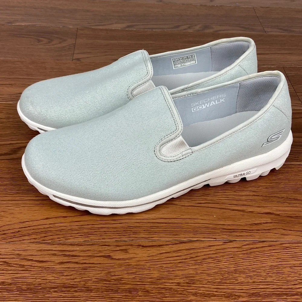 Skechers GOwalk Classic Washable Slip-Ons Size 11 Silver Shimmer